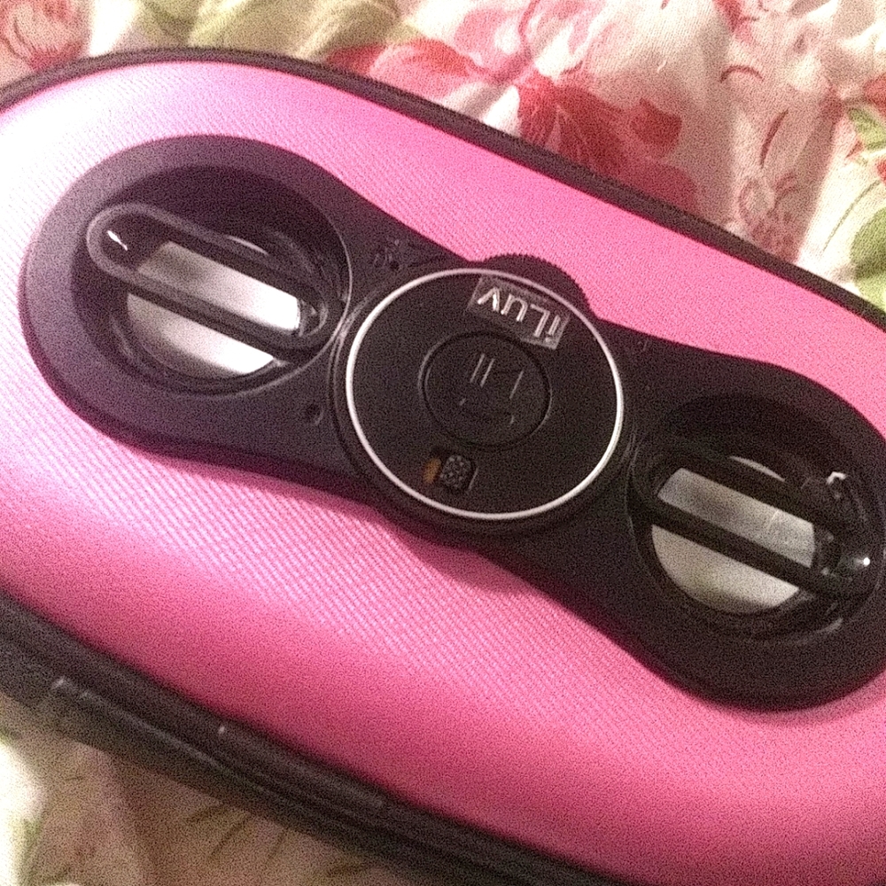 Cellphone speaker